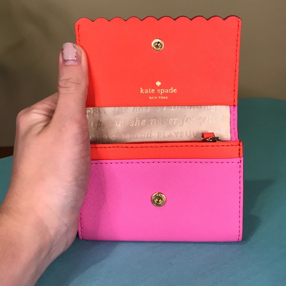 NWOT kate spade bifold wallet - Picture 3 of 7